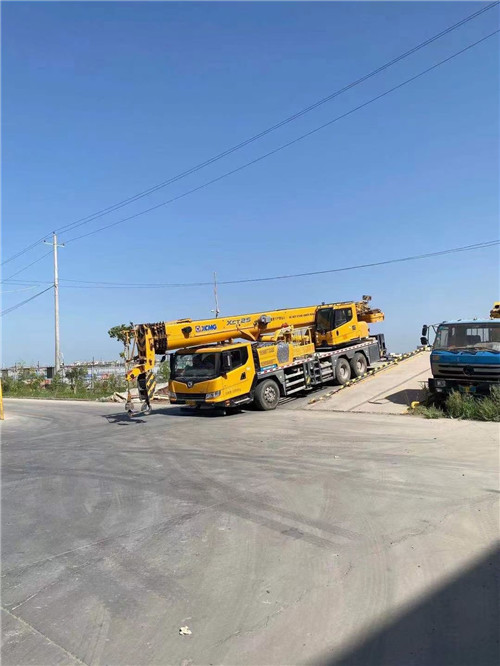 平山县吊车作业时，可能会产生哪些额外收费项目？